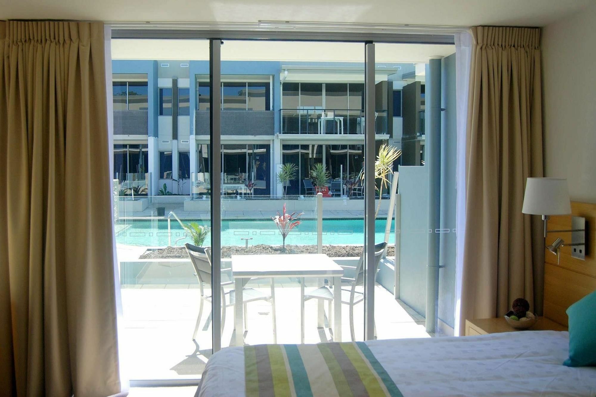 فندق رمادا هيرفي باي خليج هيرفي الغرفة الصورة A room at the hotel